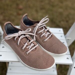 Women's Allbirds Tree Runner ~ Size 9